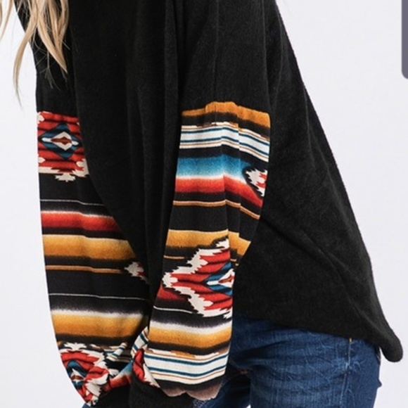 Last 1! Aztec long sleeve  sweater - Picture 3 of 6